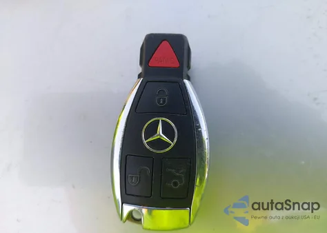 2016 Mercedes-Benz Glc 300 z USA, uszkodzony, nr VIN WDC0G4JB5GF009359